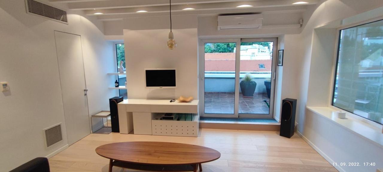자그레브 Artissimo Roofterace 아파트 외부 사진
